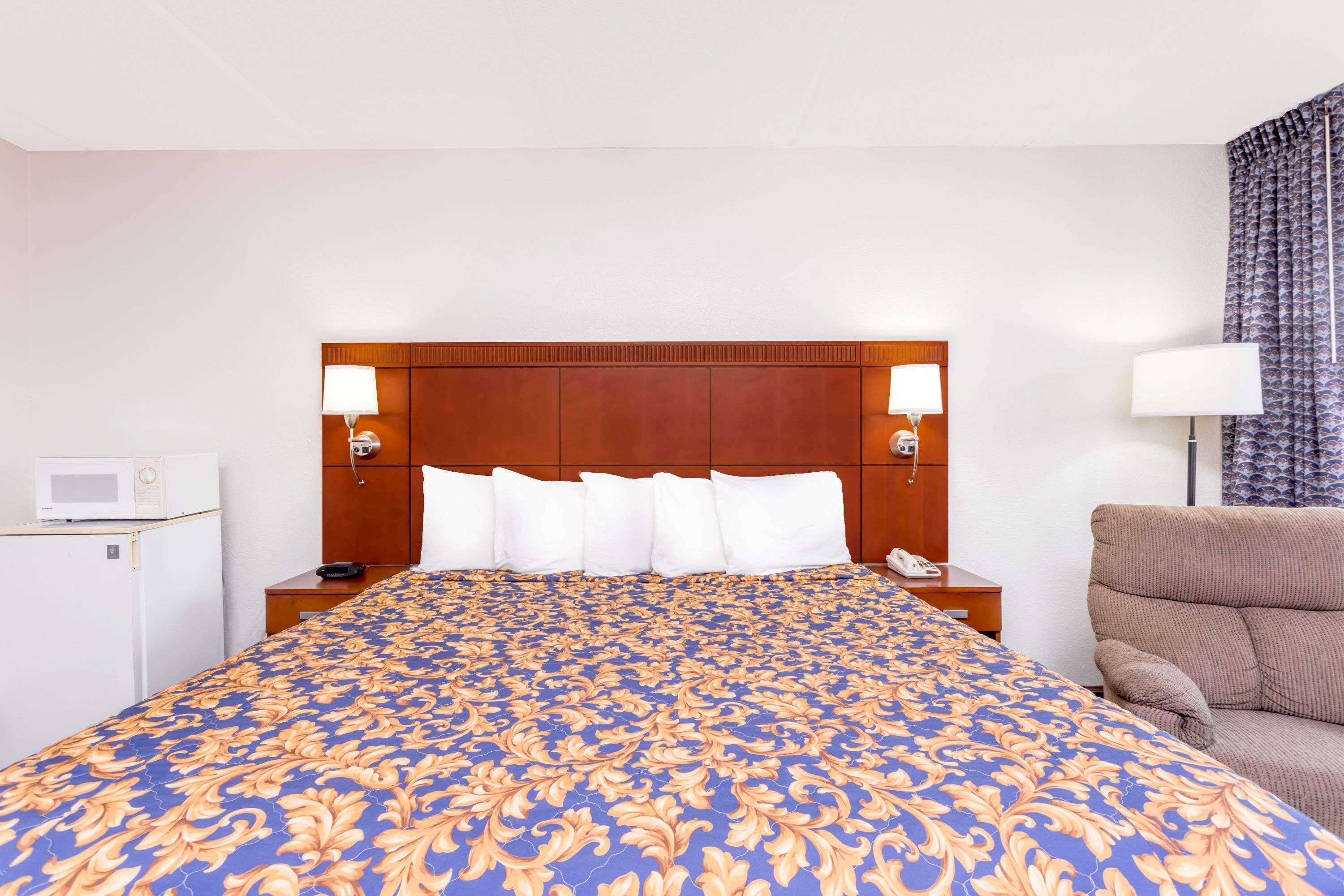 Howard Johnson By Wyndham Perry Ga Bagian luar foto